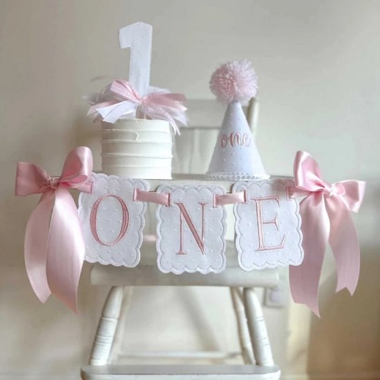 1 stuk roze banner met strik voor de kinderstoel, geborduurde vlag voor het eerste feestje, slinger met strikjes, decoratie voor de feestlocatie, geborduurde 'Sweet One'-decoratie voor de eerste verjaardag van een babymeisje (roze) van Merkloos