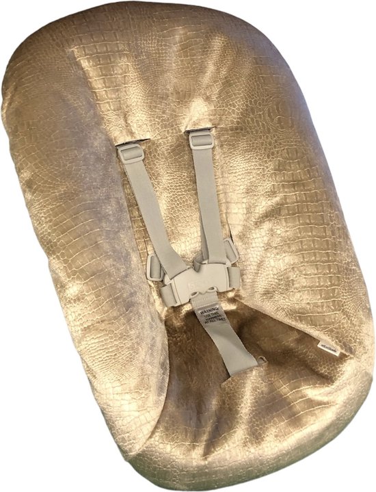 #18 Newborn hoes, Zand velvet croco shiny, Stokke Tripp Trapp. Ook geschikt voor Kidsmill Up. van Ukje