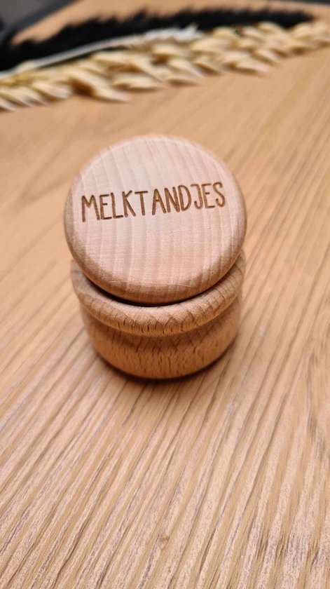 1x Bewaardoosje | melktandjes | tandendoosje | opdruk: gegraveerd | bewaarpotje | tandenpotje | Strak Lettertype van Wooden Stuff