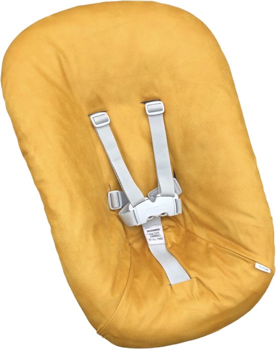 #59 Newborn hoes, Oker geel Suede look, Stokke Tripp Trapp. Ook geschikt voor Kidsmill Up. van Ukje