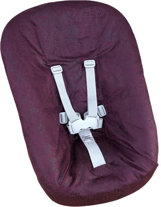 #64 newborn hoes, Aubergine zwart slangenprint suede look, Stokke Tripp Trapp. Ook geschikt voor Kidsmill Up. van Ukje