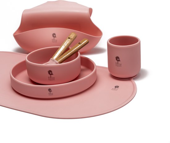 7 delige set Siliconen Kinderservies set ( Blush ) - Eetset - Kinder Servies - Baby Servies - Antislip BPA vrij - Onbreekbaar - Giftset - Kraamcadeau - Babyshower - Siliconen Kinderbestek - siliconen servies baby set- Cadeau van Little Chantelle