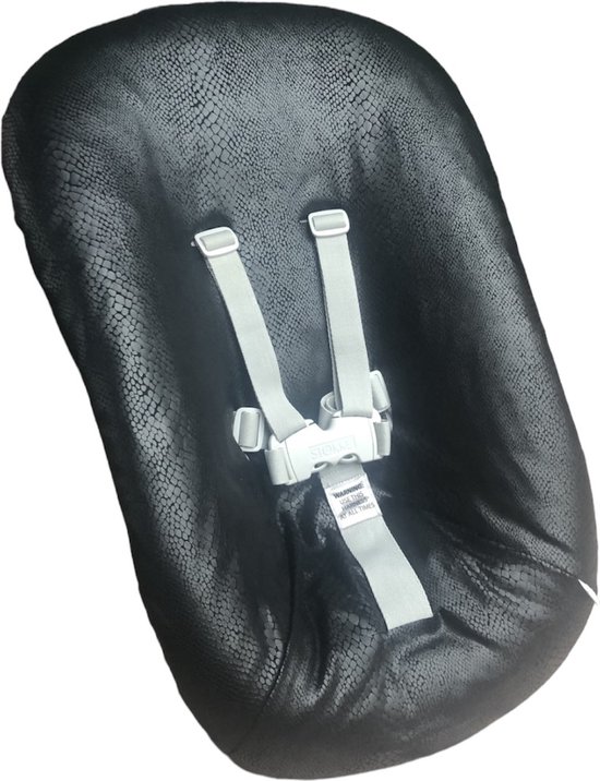 #83 newborn hoes, Zwart slangenprint suéde look, Stokke Tripp Trapp. Ook geschikt voor Kidsmill Up. van Ukje