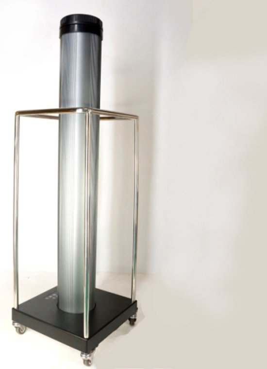 Air-Born UVC, Ruimte, Luchtreiniger en Object Sterilisator, Ontsmetter. Vernietigd alle ziektekiemen zoals virussen, bacteriën, schimmels en pollen. Ontsmet ruimten en objecten, doodt alle niet lichtschuwe insecten, huisstofmijt, vlooien etc. van Lightswing