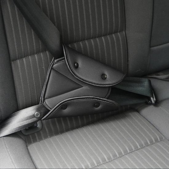 Auto gordel beschermer - Gordelhoes - Autogordel bescherming - Gordelbeschermer - Nekbeschermer kind - Gordelbeschermhoes - Nekkussen / neksteun - Zwart van MaraMae
