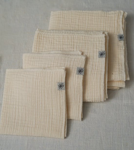 Baby-geschenkset-2 hydrofiele doeken met 2 spuugdoekjes- ecru-handgemaakt (Sweet baby Bedstraw) van Sweet Baby Bedstraw