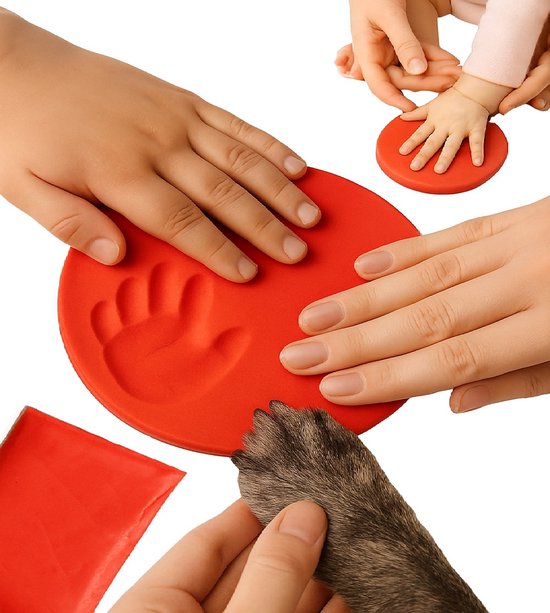 Baby hand- & voetafdruk klei - Rood - 20g zachte fluffy klei - DIY gipsafdruk - Voor baby’s én huisdieren - Pootafdruk hond/kat - Lichtgewicht & herbruikbaar - 10×7 cm verpakking van Hompelife