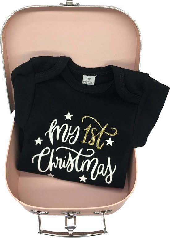 Baby koffertje roze & kerst-rompertje - zwart lange mouw - met eigen naam en voetjes op koffertje van Pimsa