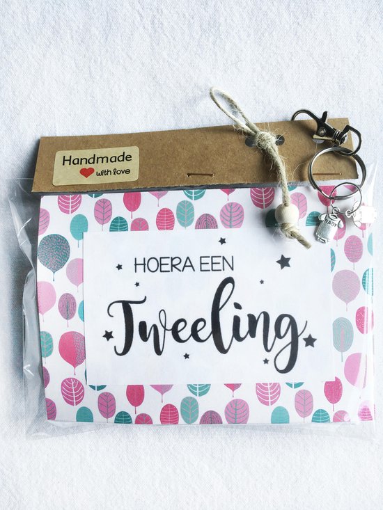 baby kraamcadeau met de tekst 'Hoera een tweeling' , geboorte meisjes of jongens, luierkado, babyshower, zwangerschap, zwanger van Little Things 4U