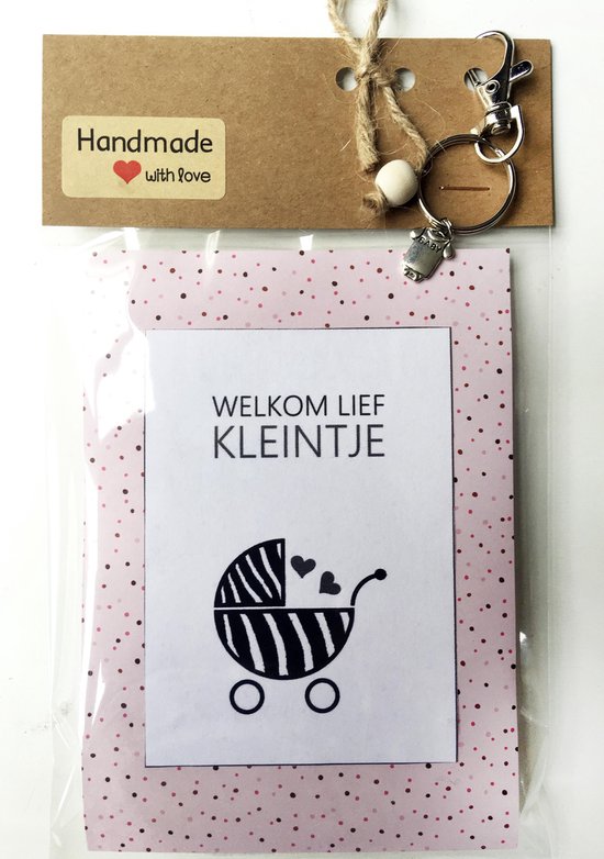 Baby luierkado, baby kraamcadeau met de tekst 'welkom lief kleintje' , geboortecadeau, meisje, babyshower, zwangerschap, sleutelhanger met bedeltje van een rompertje van De Bonte Engel
