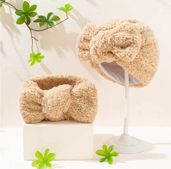 baby muts en sjaal - teddy - meisje - muts - sjaal - set - licht bruin - khaki - kraamcadeau van Merkloos