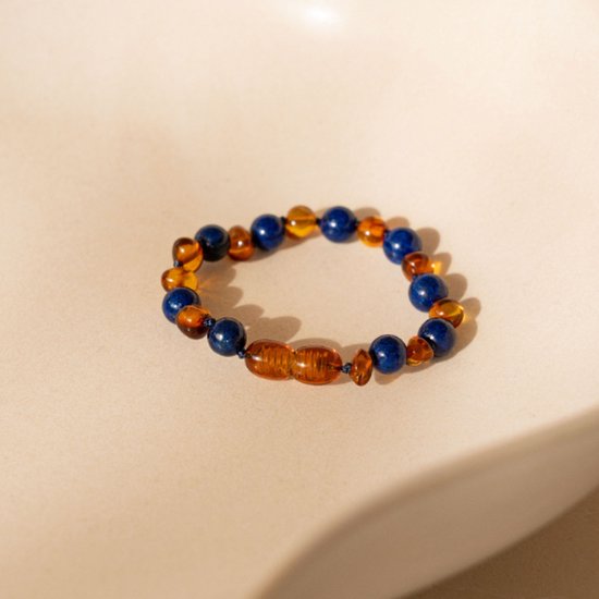 baby - peuter armband barnsteen - Barnsteen armband donkerblauw - helpt bij doorkomende tandjes - baltisch amber van Merkloos