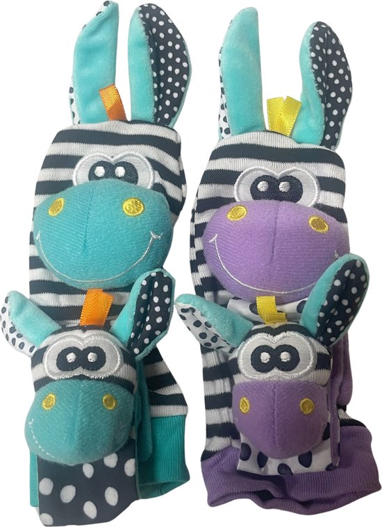 Baby Rammelaar Sokjes en Rammelaar Armbanden - 4-delig rammelaar set - Zebra's - KELERINO. van KELERINO