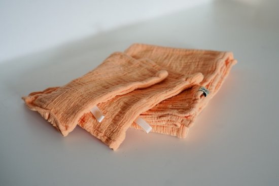 Baby-swaddle-hydrofiele doek met washandjes-zalm/oranje-afm:80x80-handgemaakt (Sweet baby Bedstraw) van Sweet Baby Bedstraw