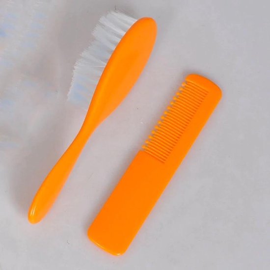 Babyborstel en babykam - Oranje - Zeer zachte haartjes - Voor baby's van Motherhood