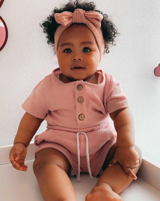 Babygift , kledingset, maat 68, kraamcadeau van Merkloos