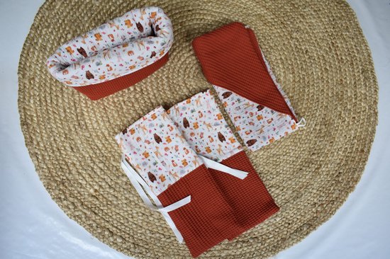 Babykamerset - Wikkeldoek, Luiermandje, Kruikzak - Roest Bosdieren van Jollein
