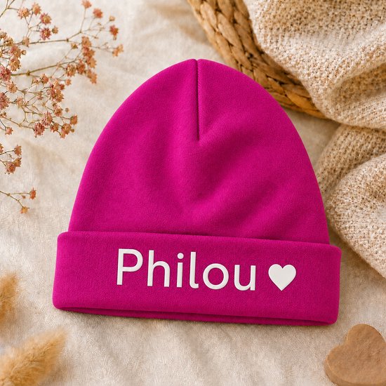 Babymutsje Fuchsia met Naam – Gepersonaliseerd Newborn Mutsje Roze – Kraamcadeau Baby – Fuchsia meisje
