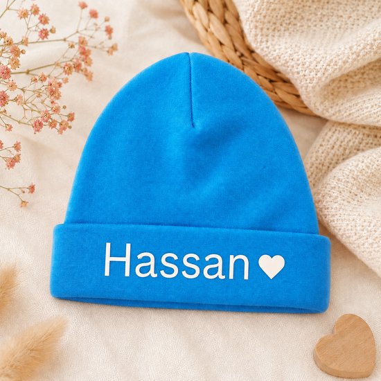 Babymutsje met Naam blauw – Gepersonaliseerd Newborn Mutsje blauw – Kraamcadeau Baby – Blauw Jongens