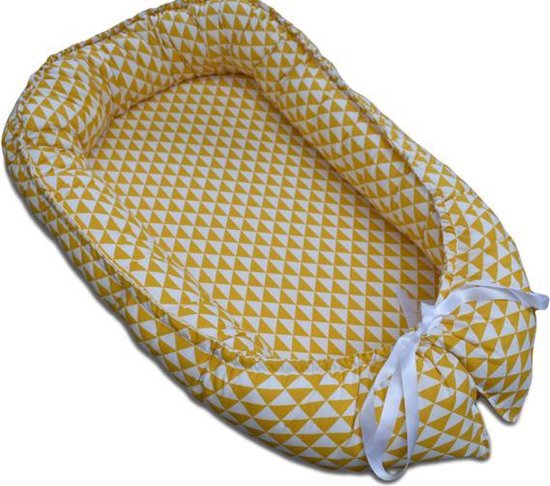 Babynest Oker Triangels van Little Dutch