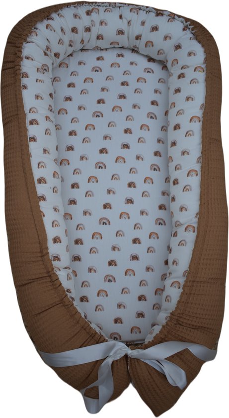 Babynestje Camel Regenboog van Mies & Co.
