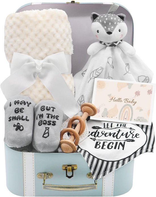 Babyshower Geschenkset Jongen - Luxe Babydeken, Knuffeldoek, Rammelaar en Sokjes