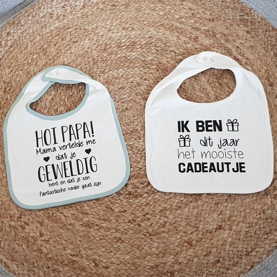 Babyslabbetje baby slab Met Tekst - Bekendmaking Zwangerschap cadeau set aankondiging geboorte zwangerschapsaankondiging hoi papa mama opa en oma oom tante bekend maken geslacht voor jongen of meisje bekendmaken eerste vaderdag van LittleBigThings