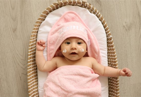 Badcape blush met geborduurde naam van $