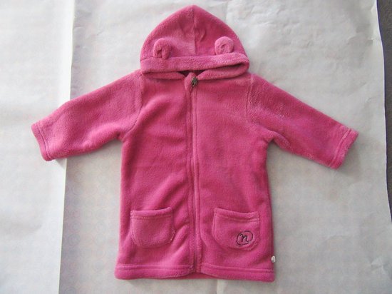 badjas in fuchia rose 80 ( 1jaar) Noukie's van Noukie's