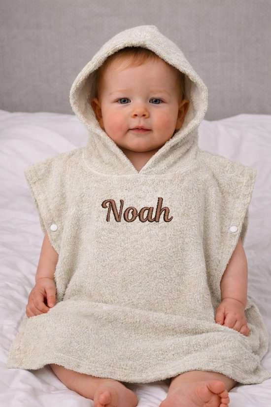 Badponcho creme met geborduurde naam van Merkloos