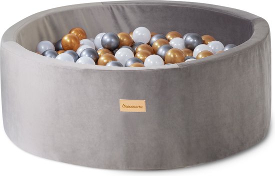 Ballenbak velvet baby speelgoed 1 jaar safari grijs- Kidsdouche ballenbad met 200 ballen - goud, zilver, wit van Kidsdouche