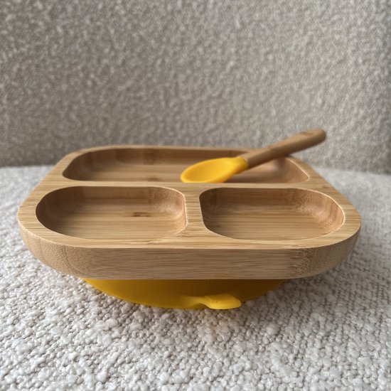 Bamboe Street bamboo organisch bordje - Baby Cadeau - Kinderservies set - Zuignap - Kinderbord - Baby servies - Baby bestek - Melamine & BPA-vrij - Kraamcadeau - Babyshower cadeau - Baby - Geboorte Cadeau - zuignap - milieuvriendelijk - Geel Yellow van Bamboe Street