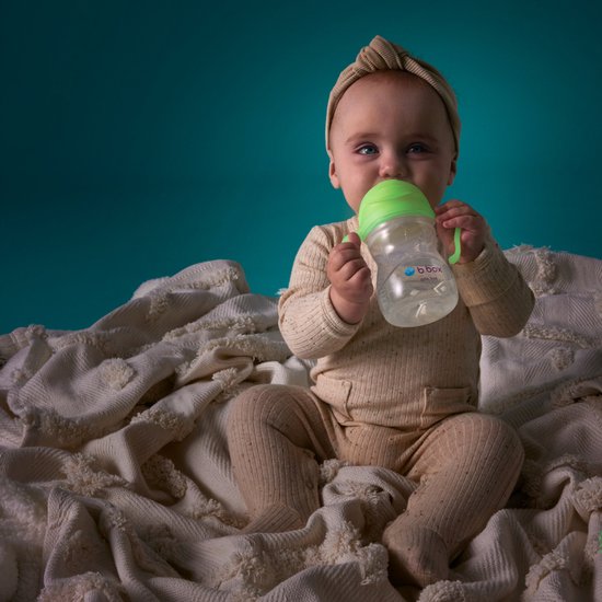 b.box Drinkbeker | Drink Vanuit Elke Hoek | Klapdeksel, Verzwaard Rietje, Lekvrij en Eenvoudige Grip | BPA-vrij, Vaatwasserbestendig | Vanaf 6+ Maanden | 240 ml van b.box