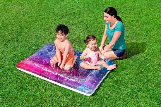 Bestway Waterspeelmat - Galaxy Kleuren - Watermat - 130x90 CM - Binnen en Buiten - Sproeisysteem - voor Baby en Kind van Bestway