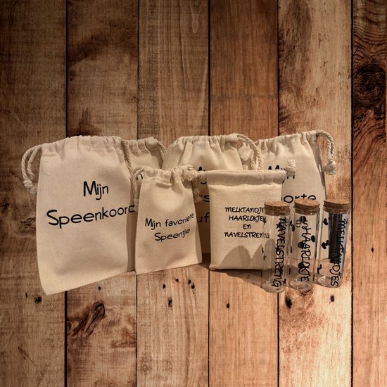 Bewaarzakje mijn eerste schoentjes, mijn eerste knuffel, mijn geboorte kaartjes, mijn speenkoord, mijn favoriete speentje, melktandjes, haarlokje en navelstreng van Merkloos