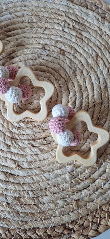 Bijtring hout kindvriendelijk van Merkloos