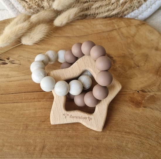 bijtring - ster - baby - cadeau - kraamcadeau - beukenhout - feestdagen - van Little Dutch