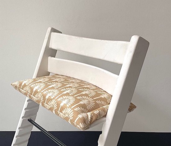 Boho Ibiza zitkussen voor de stokke tripp trapp kinderstoel- oker-stars-gecoat-liefleukenhip van Lief Leuk & Hip