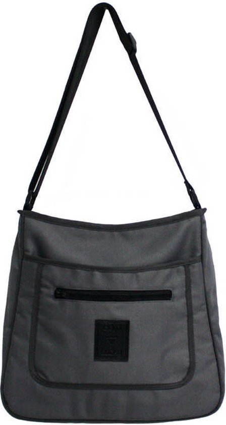 Born Lucky Reistas Elegance Antra van Born