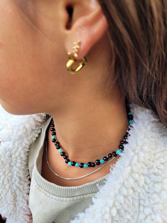 Bracelets by Nature-Barnsteen-Cherrykleur-Kinder-Ketting-Babyketting-34cm-Turkoois-Baby-Kraamcadeau-Baltische Barnsteen-Babycadeau-Zwart-Turquoise-Handgemaakt-Barokkraaltjes van BRA