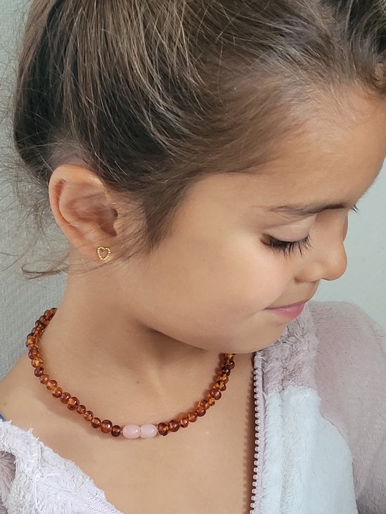 Bracelets by Nature-Barnsteen- Kinder-Ketting-Originele Baltische Barnsteen- Honey- 32cm-Roze-Draaisluiting-Kraamcadeau-Baby cadeau-Handgemaakt-Barokkraaltjes van BRA