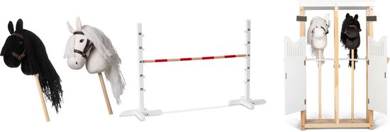 By Astrup luxe stokpaardje set van 2 zwart en wit met hindernis baan en stal schuur om heerlijk mee te spelen! van By Astrup