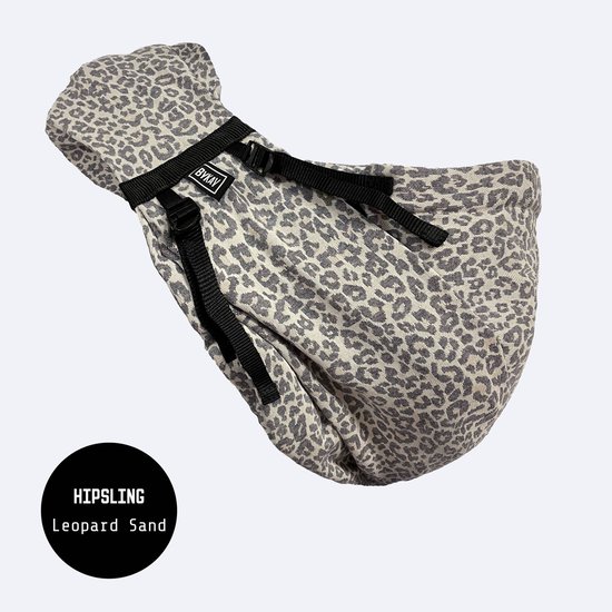 ByKay Hipsling - Heupdrager - Asymmetrische babydrager op één schouder - Voor Newborn tm 15kg - Buik- en Heupdragend - Leopard Sand van Merkloos
