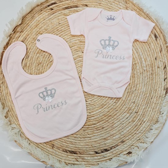 Cadeau set Slabbetje & Romper - Maat 50/56 - Babyshower - Kraamcadeau - Babygift - Princess - Newborn - Kraamkado - Slab - Rompertje van Merkloos