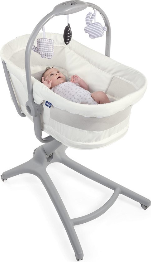 Chicco Baby Hug Air 4 In 1 Wieg/ Kinderstoel - White Snow van Chicco