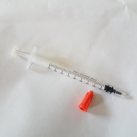 Colostrum / Moedermelk voedingsspuitjes (5 stuks) met dop spuitjes moedermelkspuitjes 1 cc van Merkloos