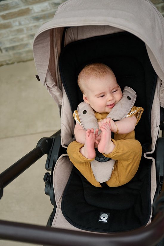 Dooky Buggy - Seat Liner - Inlegkussen - Zwart - Wasbaar en snel droog - Voor Buggy èn Autostoel van Merkloos