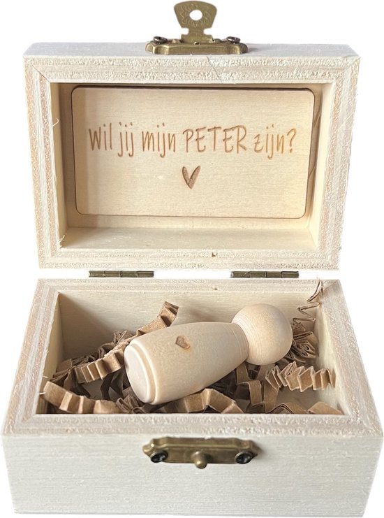 Doosje baby - peg doll - wil jij mijn peter zijn - peter vragen - peter worden - peetoom vrarden - cadeau - doosje met een vragen - peetoom woag van Milly Green Workshop