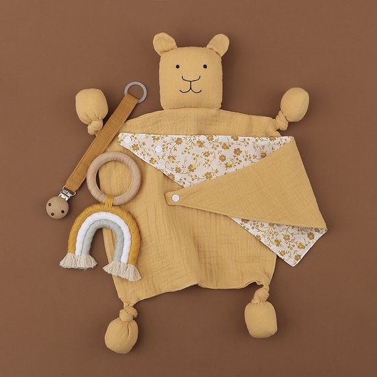 Dutsi - Trendy Bohemian Baby Cadeauset in Warme Mosterdgeeltinten van Dutsi