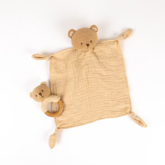 Egmont Toys Marcel de Beer knuffeldoekje met rammelaar in cadeauverpakking.